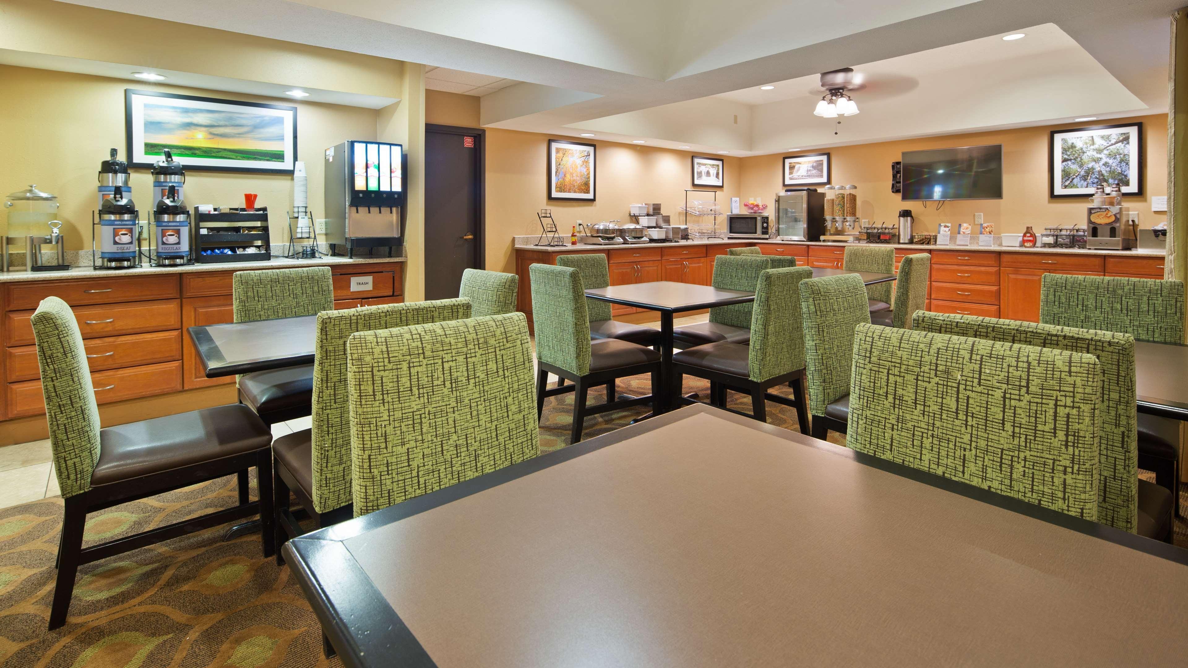 Best Western Plus Mishawaka Inn South Bend Exterior photo