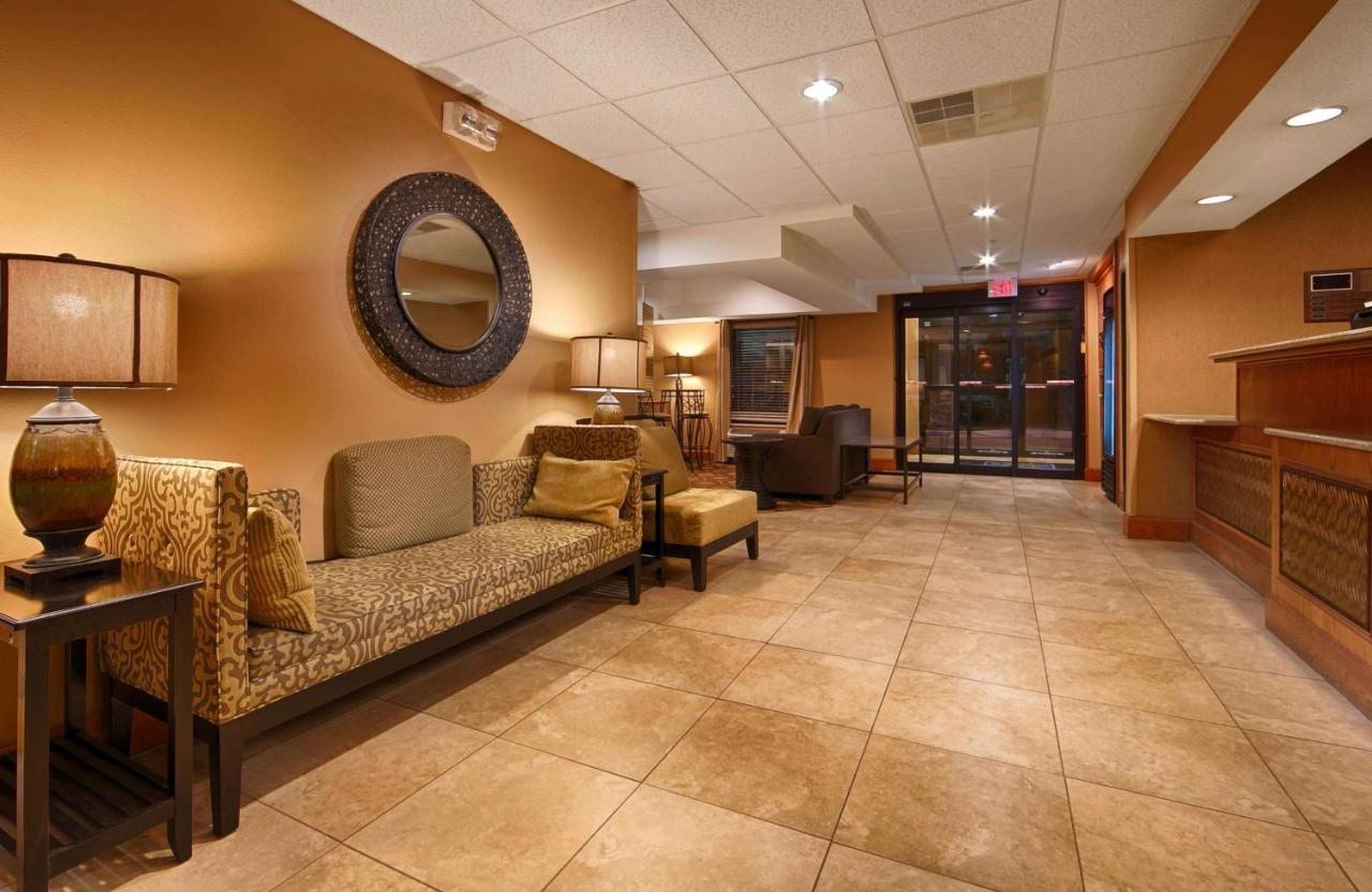 Best Western Plus Mishawaka Inn South Bend Exterior photo
